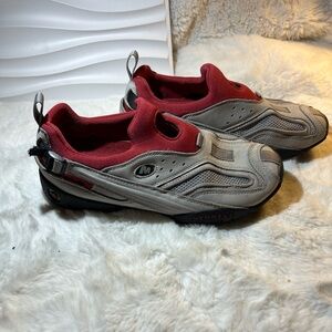 Merrell Woman’s Sport Look Performance Footwear Light Grey/ Red Size 9 Sneaker